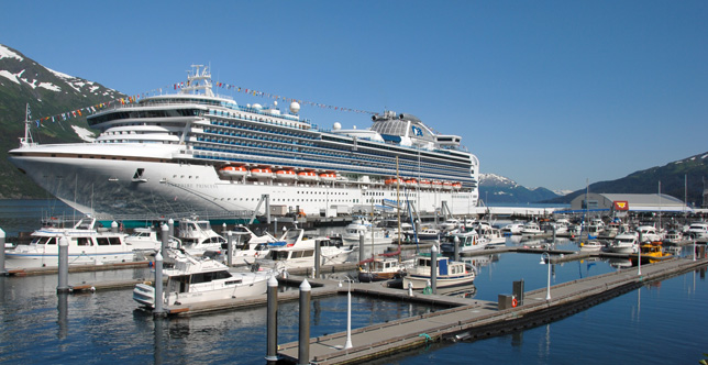 Alaska cruise shuttles between Anchorage and Seward or Whittier from the Park Connection bus line.